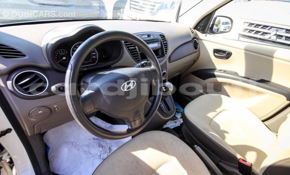 Buy Import Hyundai i10 White Car in Import - Dubai in Ali Sabieh Region Buy Import Hyundai i10 White Car in Import - Dubai in Ali Sabieh Region