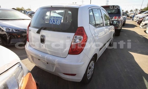 Buy Import Hyundai i10 White Car in Import - Dubai in Ali Sabieh Region Buy Import Hyundai i10 White Car in Import - Dubai in Ali Sabieh Region