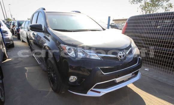 Buy Import Toyota 4Runner Black Car in Import - Dubai in Ali Sabieh Region Buy Import Toyota 4Runner Black Car in Import - Dubai in Ali Sabieh Region
