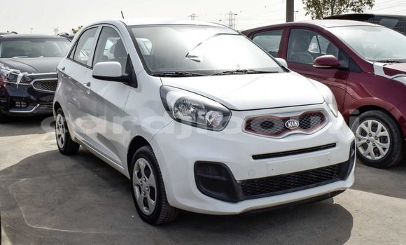 Buy Import Kia Picanto White Car in Import - Dubai in Ali Sabieh Region Buy Import Kia Picanto White Car in Import - Dubai in Ali Sabieh Region