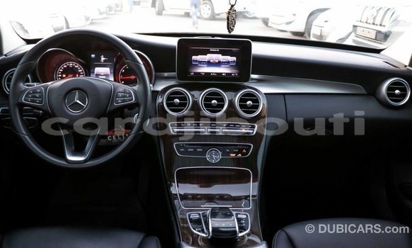 Buy Import Mercedes-Benz 190 Black Car in Import - Dubai in Ali Sabieh Region Buy Import Mercedes-Benz 190 Black Car in Import - Dubai in Ali Sabieh Region