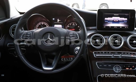 Buy Import Mercedes-Benz 190 Black Car in Import - Dubai in Ali Sabieh Region Buy Import Mercedes-Benz 190 Black Car in Import - Dubai in Ali Sabieh Region