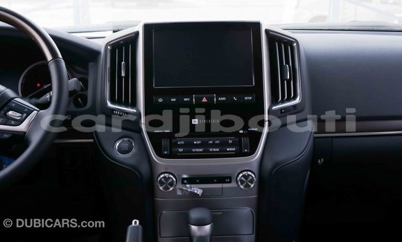 Buy Import Toyota Land Cruiser Black Car in Import - Dubai in Ali Sabieh Region Buy Import Toyota Land Cruiser Black Car in Import - Dubai in Ali Sabieh Region