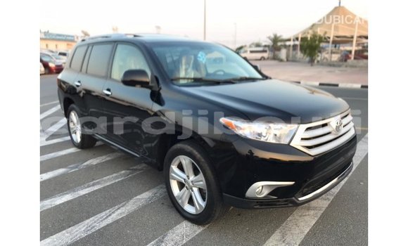 Buy Import Toyota Highlander Black Car in Import - Dubai in Ali Sabieh Region Buy Import Toyota Highlander Black Car in Import - Dubai in Ali Sabieh Region