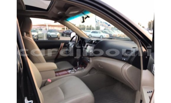 Buy Import Toyota Highlander Black Car in Import - Dubai in Ali Sabieh Region Buy Import Toyota Highlander Black Car in Import - Dubai in Ali Sabieh Region