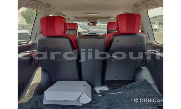 Acheter Import Voiture Toyota Land Cruiser Noir à Import - Dubai, Ali Sabieh Region Acheter Import Voiture Toyota Land Cruiser Noir à Import - Dubai, Ali Sabieh Region
