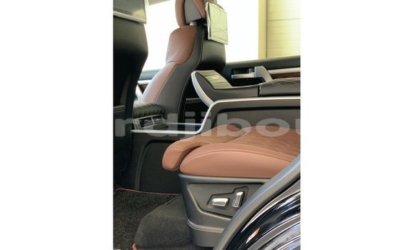Acheter Import Voiture Toyota Land Cruiser Noir à Import - Dubai, Ali Sabieh Region Acheter Import Voiture Toyota Land Cruiser Noir à Import - Dubai, Ali Sabieh Region