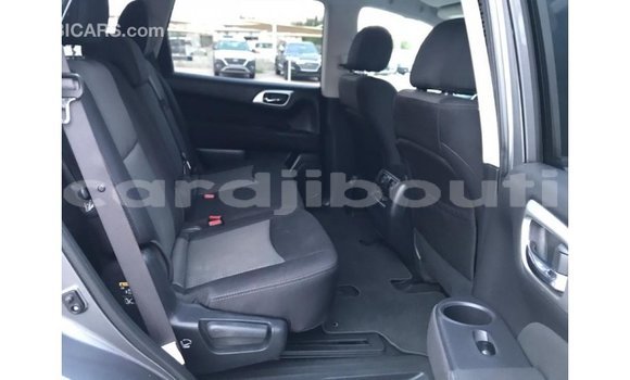 Buy Import Nissan Pathfinder Other Car in Import - Dubai in Ali Sabieh Region Buy Import Nissan Pathfinder Other Car in Import - Dubai in Ali Sabieh Region
