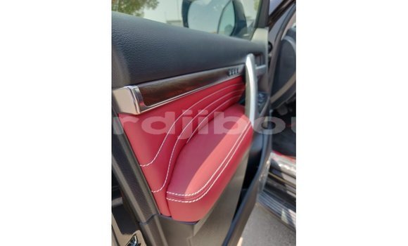 Buy Import Toyota Land Cruiser Black Car in Import - Dubai in Ali Sabieh Region Buy Import Toyota Land Cruiser Black Car in Import - Dubai in Ali Sabieh Region