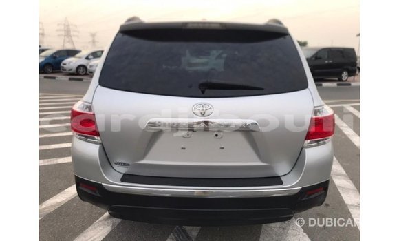 Buy Import Toyota Highlander Other Car in Import - Dubai in Ali Sabieh Region Buy Import Toyota Highlander Other Car in Import - Dubai in Ali Sabieh Region
