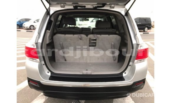 Buy Import Toyota Highlander Other Car in Import - Dubai in Ali Sabieh Region Buy Import Toyota Highlander Other Car in Import - Dubai in Ali Sabieh Region