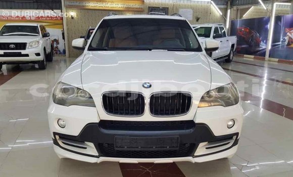 Acheter Import Voiture BMW X5 Blanc à Import - Dubai, Ali Sabieh Region Acheter Import Voiture BMW X5 Blanc à Import - Dubai, Ali Sabieh Region