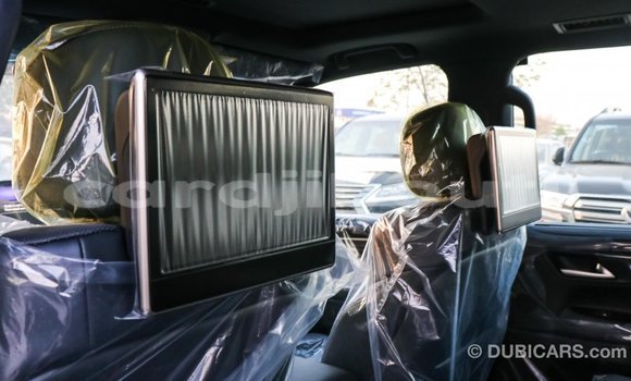 Acheter Import Voiture Lexus LX Bleu à Import - Dubai, Ali Sabieh Region Acheter Import Voiture Lexus LX Bleu à Import - Dubai, Ali Sabieh Region