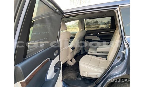 Buy Import Toyota Highlander Blue Car in Import - Dubai in Ali Sabieh Region Buy Import Toyota Highlander Blue Car in Import - Dubai in Ali Sabieh Region