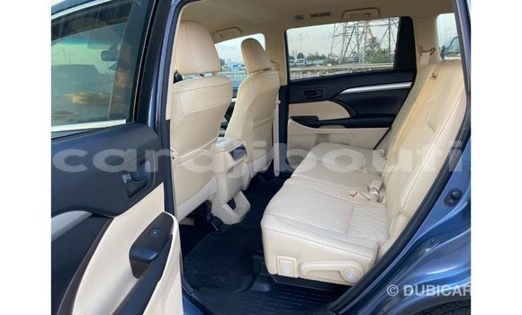 Buy Import Toyota Highlander Blue Car in Import - Dubai in Ali Sabieh Region Buy Import Toyota Highlander Blue Car in Import - Dubai in Ali Sabieh Region