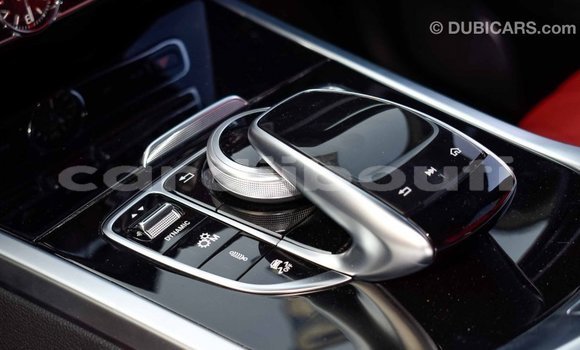 Acheter Import Voiture Mercedes-Benz 190 Noir à Import - Dubai, Ali Sabieh Region Acheter Import Voiture Mercedes-Benz 190 Noir à Import - Dubai, Ali Sabieh Region