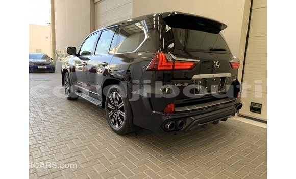 Acheter Import Voiture Lexus LX Noir à Import - Dubai, Ali Sabieh Region Acheter Import Voiture Lexus LX Noir à Import - Dubai, Ali Sabieh Region