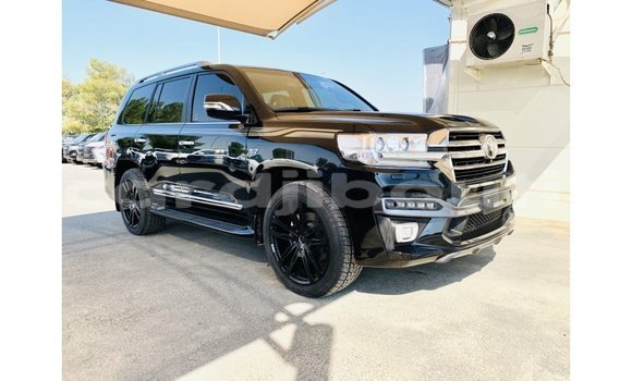 Acheter Import Voiture Toyota Land Cruiser Noir à Import - Dubai, Ali Sabieh Region Acheter Import Voiture Toyota Land Cruiser Noir à Import - Dubai, Ali Sabieh Region