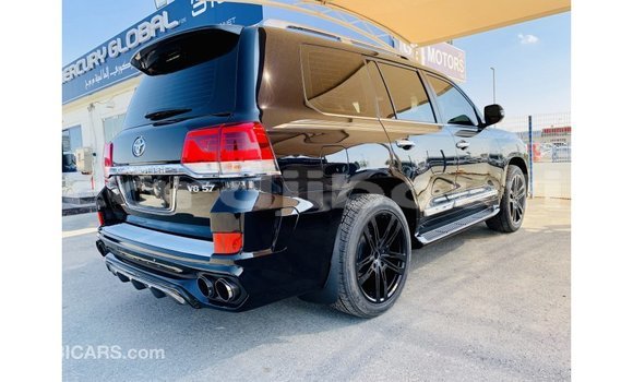 Acheter Import Voiture Toyota Land Cruiser Noir à Import - Dubai, Ali Sabieh Region Acheter Import Voiture Toyota Land Cruiser Noir à Import - Dubai, Ali Sabieh Region