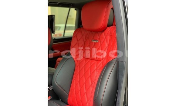 Acheter Import Voiture Lexus LX Noir à Import - Dubai, Ali Sabieh Region Acheter Import Voiture Lexus LX Noir à Import - Dubai, Ali Sabieh Region