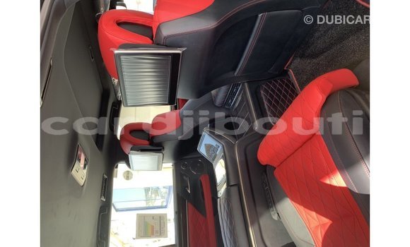 Acheter Import Voiture Lexus LX Noir à Import - Dubai, Ali Sabieh Region Acheter Import Voiture Lexus LX Noir à Import - Dubai, Ali Sabieh Region