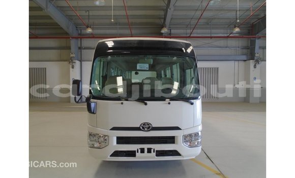 Acheter Import Voiture Abarth 595 Blanc à Import - Dubai, Ali Sabieh Region Acheter Import Voiture Abarth 595 Blanc à Import - Dubai, Ali Sabieh Region