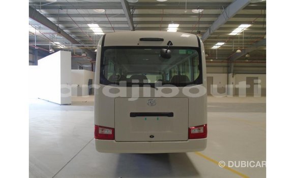 Acheter Import Voiture Abarth 595 Blanc à Import - Dubai, Ali Sabieh Region Acheter Import Voiture Abarth 595 Blanc à Import - Dubai, Ali Sabieh Region