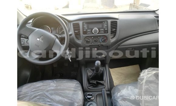 Acheter Import Voiture Mitsubishi L200 Autre à Import - Dubai, Ali Sabieh Region Acheter Import Voiture Mitsubishi L200 Autre à Import - Dubai, Ali Sabieh Region