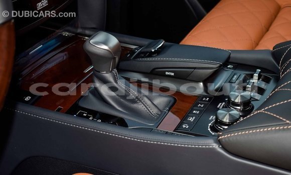 Acheter Import Voiture Lexus LX Noir à Import - Dubai, Ali Sabieh Region Acheter Import Voiture Lexus LX Noir à Import - Dubai, Ali Sabieh Region