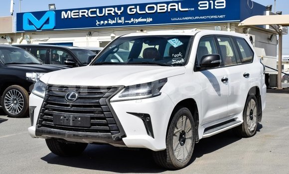Acheter Import Voiture Lexus LX Blanc à Import - Dubai, Ali Sabieh Region Acheter Import Voiture Lexus LX Blanc à Import - Dubai, Ali Sabieh Region