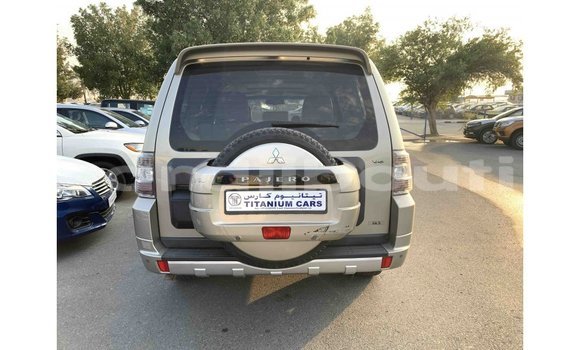 Acheter Import Voiture Mitsubishi Pajero Autre à Import - Dubai, Ali Sabieh Region Acheter Import Voiture Mitsubishi Pajero Autre à Import - Dubai, Ali Sabieh Region