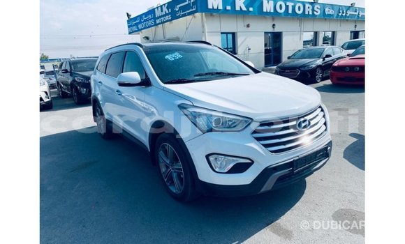 Buy Import Hyundai Santa Fe White Car in Import - Dubai in Ali Sabieh Region Buy Import Hyundai Santa Fe White Car in Import - Dubai in Ali Sabieh Region