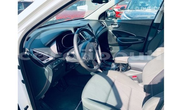 Buy Import Hyundai Santa Fe White Car in Import - Dubai in Ali Sabieh Region Buy Import Hyundai Santa Fe White Car in Import - Dubai in Ali Sabieh Region