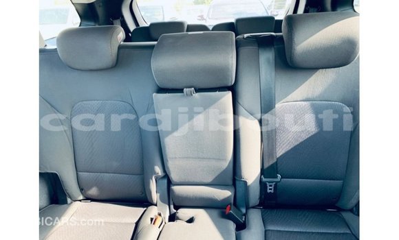 Buy Import Hyundai Santa Fe White Car in Import - Dubai in Ali Sabieh Region Buy Import Hyundai Santa Fe White Car in Import - Dubai in Ali Sabieh Region