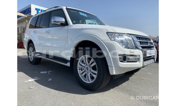 Acheter Import Voiture Mitsubishi Pajero Blanc à Import - Dubai, Ali Sabieh Region Acheter Import Voiture Mitsubishi Pajero Blanc à Import - Dubai, Ali Sabieh Region