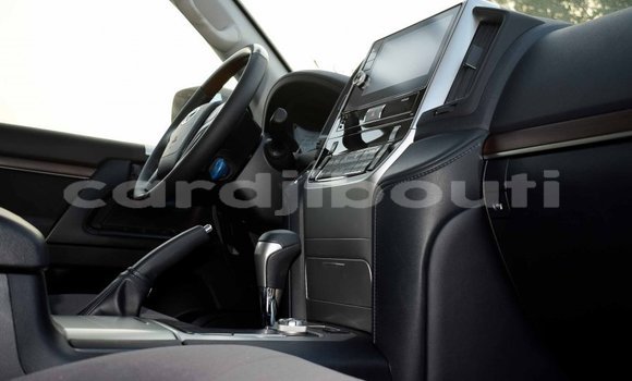 Acheter Import Voiture Toyota Land Cruiser Autre à Import - Dubai, Ali Sabieh Region Acheter Import Voiture Toyota Land Cruiser Autre à Import - Dubai, Ali Sabieh Region