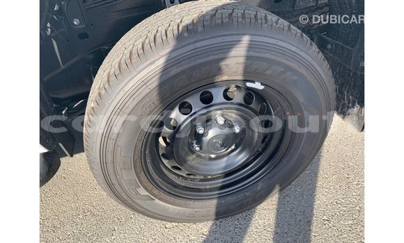 Acheter Import Voiture Toyota Hilux Blanc à Import - Dubai, Ali Sabieh Region Acheter Import Voiture Toyota Hilux Blanc à Import - Dubai, Ali Sabieh Region