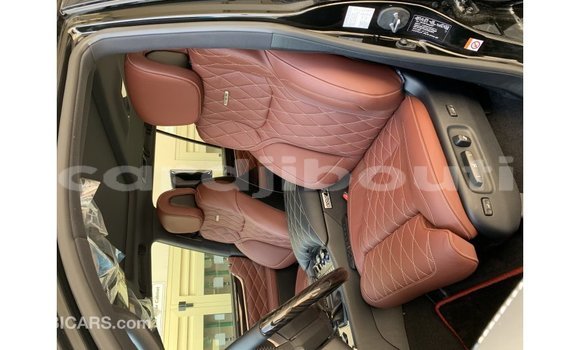 Acheter Import Voiture Lexus LX Noir à Import - Dubai, Ali Sabieh Region Acheter Import Voiture Lexus LX Noir à Import - Dubai, Ali Sabieh Region