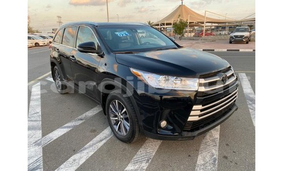 Medium with watermark toyota highlander ali sabieh region import dubai 1906