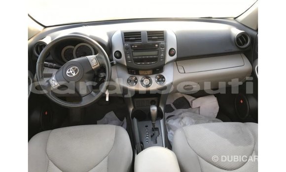 Buy Import Toyota 4Runner White Car in Import - Dubai in Ali Sabieh Region Buy Import Toyota 4Runner White Car in Import - Dubai in Ali Sabieh Region