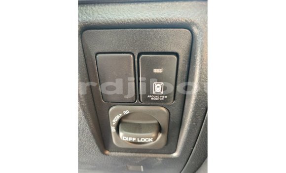 Acheter Import Voiture Toyota Land Cruiser Blanc à Import - Dubai, Ali Sabieh Region Acheter Import Voiture Toyota Land Cruiser Blanc à Import - Dubai, Ali Sabieh Region