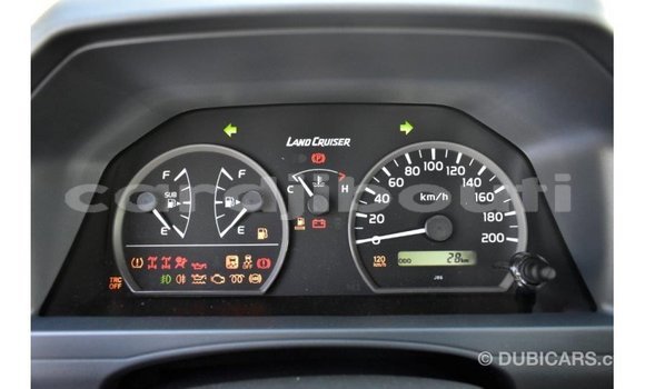 Acheter Import Voiture Toyota Land Cruiser Autre à Import - Dubai, Ali Sabieh Region Acheter Import Voiture Toyota Land Cruiser Autre à Import - Dubai, Ali Sabieh Region