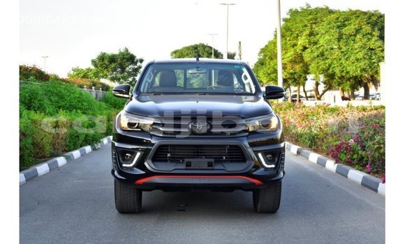 Acheter Import Voiture Toyota Hilux Noir à Import - Dubai, Ali Sabieh Region Acheter Import Voiture Toyota Hilux Noir à Import - Dubai, Ali Sabieh Region