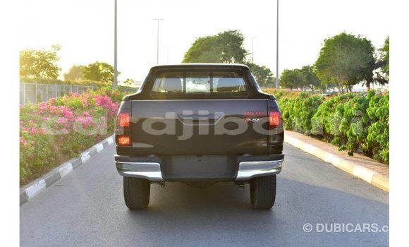 Acheter Import Voiture Toyota Hilux Noir à Import - Dubai, Ali Sabieh Region Acheter Import Voiture Toyota Hilux Noir à Import - Dubai, Ali Sabieh Region