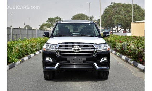 Acheter Import Voiture Toyota Land Cruiser Noir à Import - Dubai, Ali Sabieh Region Acheter Import Voiture Toyota Land Cruiser Noir à Import - Dubai, Ali Sabieh Region