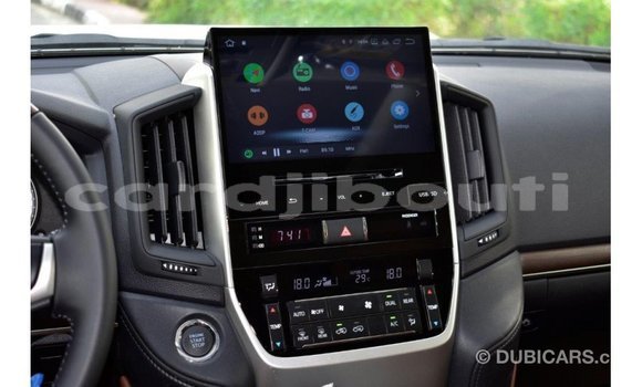 Acheter Import Voiture Toyota Land Cruiser Noir à Import - Dubai, Ali Sabieh Region Acheter Import Voiture Toyota Land Cruiser Noir à Import - Dubai, Ali Sabieh Region