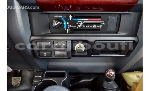 Acheter Import Voiture Toyota Land Cruiser Autre à Import - Dubai, Ali Sabieh Region Acheter Import Voiture Toyota Land Cruiser Autre à Import - Dubai, Ali Sabieh Region