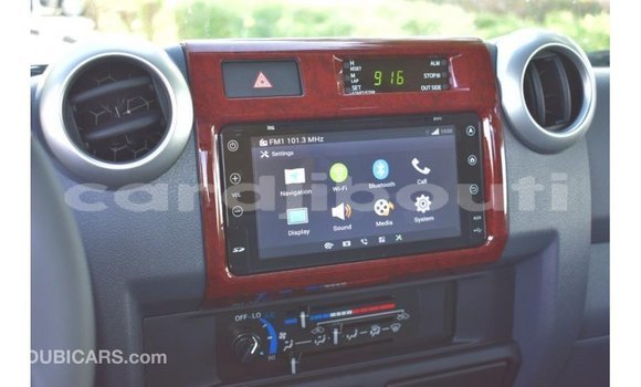 Acheter Import Voiture Toyota Land Cruiser Autre à Import - Dubai, Ali Sabieh Region Acheter Import Voiture Toyota Land Cruiser Autre à Import - Dubai, Ali Sabieh Region