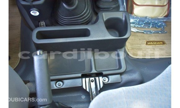 Acheter Import Voiture Toyota Land Cruiser Autre à Import - Dubai, Ali Sabieh Region Acheter Import Voiture Toyota Land Cruiser Autre à Import - Dubai, Ali Sabieh Region