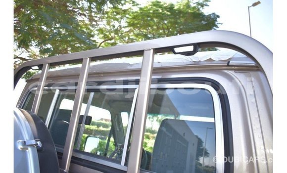 Acheter Import Voiture Toyota Land Cruiser Autre à Import - Dubai, Ali Sabieh Region Acheter Import Voiture Toyota Land Cruiser Autre à Import - Dubai, Ali Sabieh Region